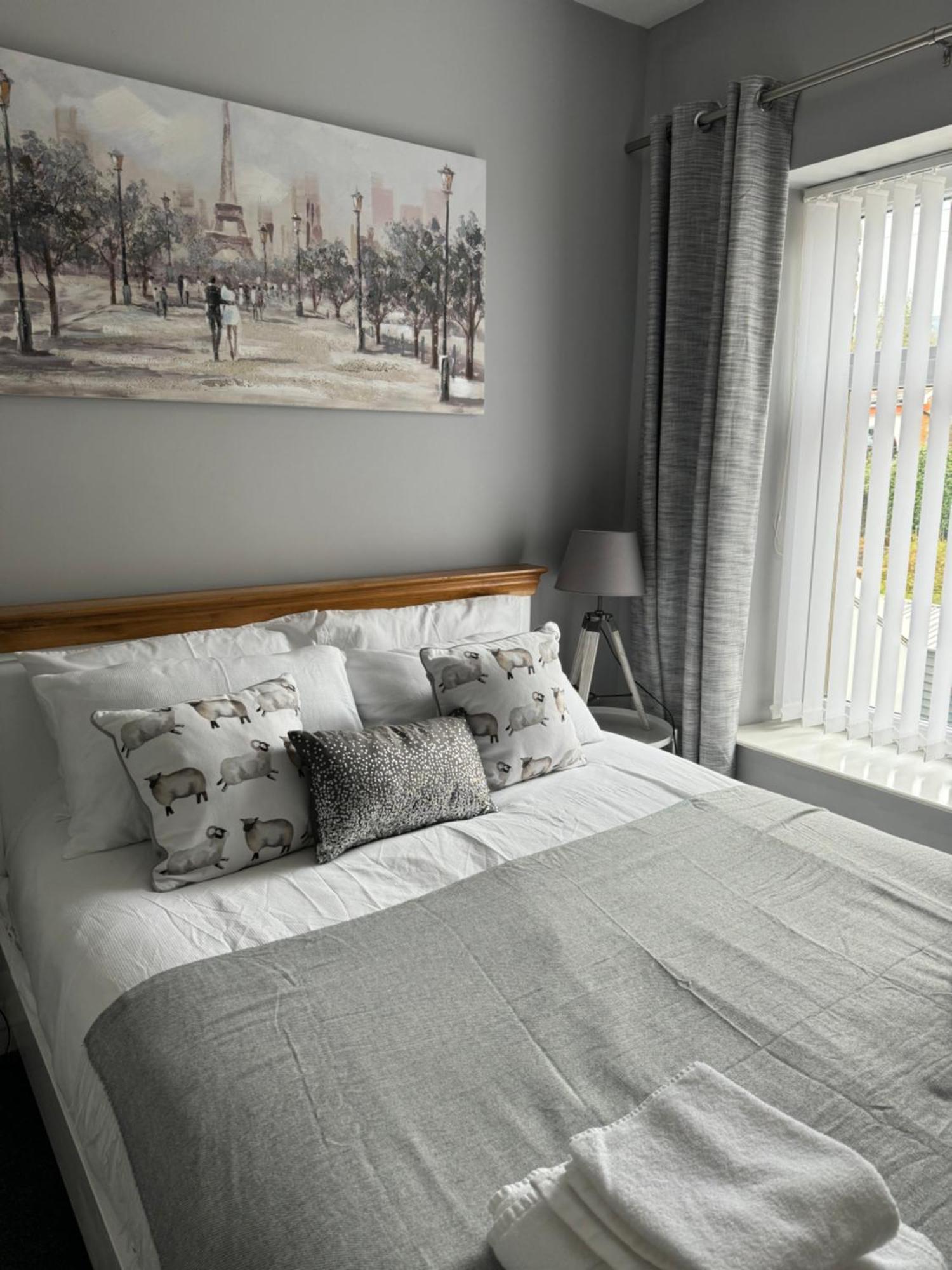 Modern, Spacious And Central Location Aberdare Εξωτερικό φωτογραφία