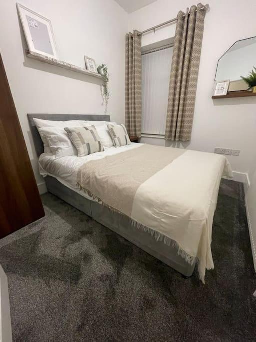 Modern, Spacious And Central Location Aberdare Εξωτερικό φωτογραφία