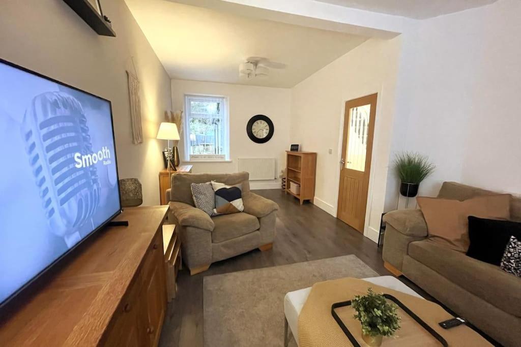 Modern, Spacious And Central Location Aberdare Εξωτερικό φωτογραφία